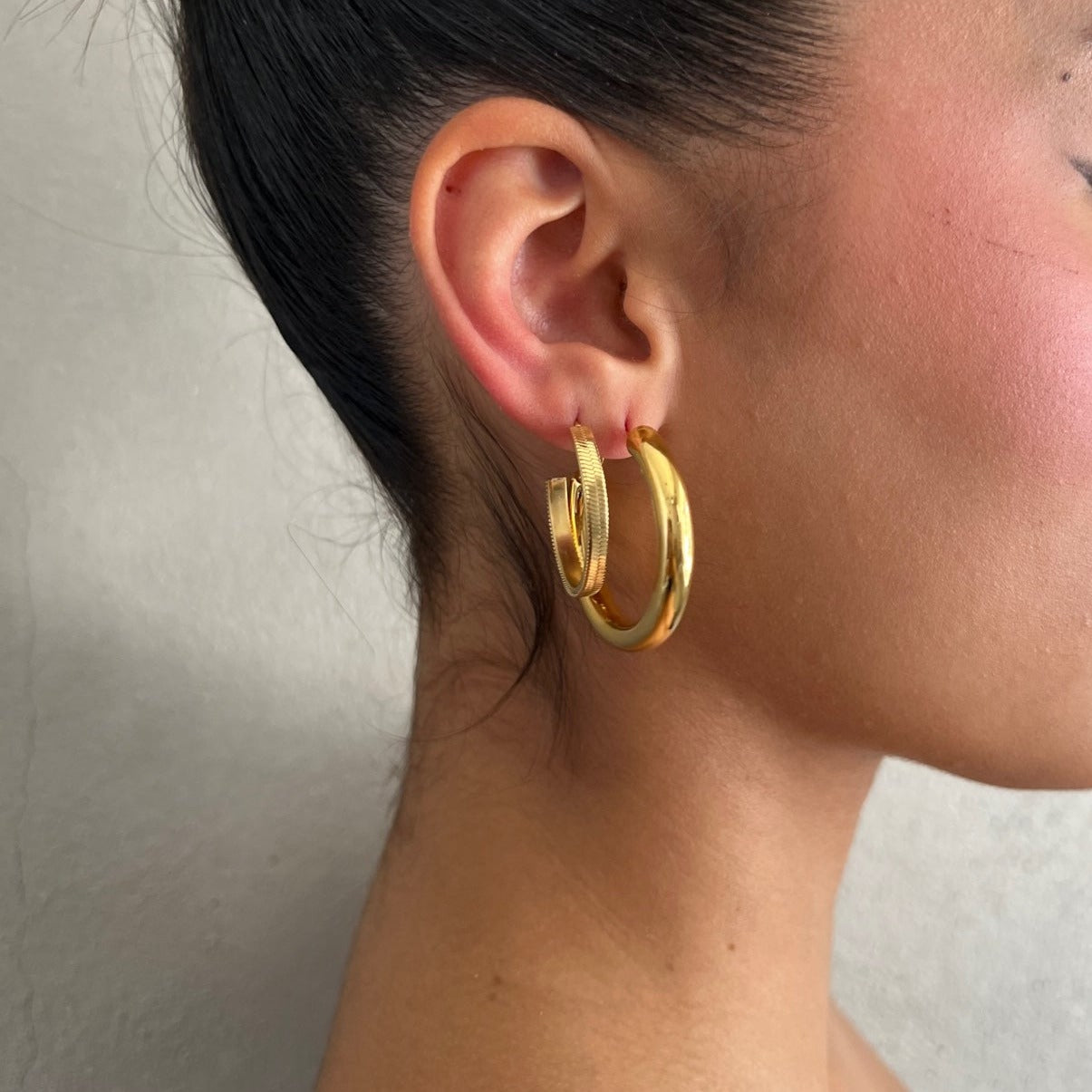 MONIQUE HOOPS
