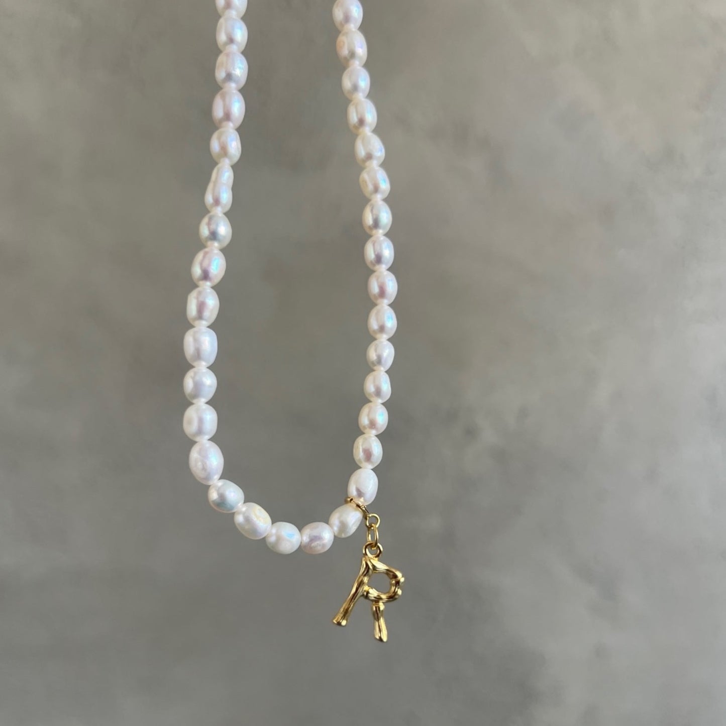 INES INITIAL NECKLACE