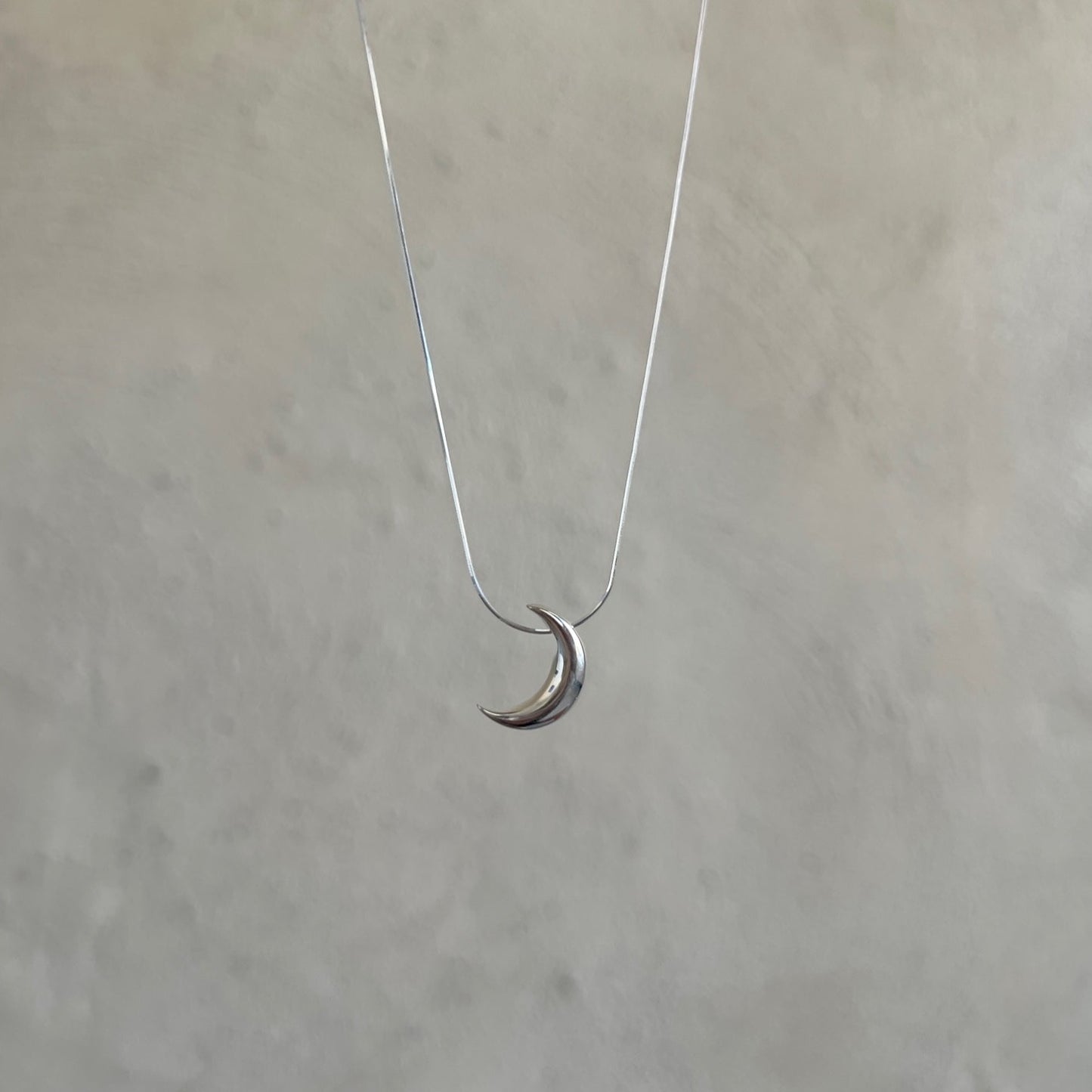 CRESENT NECKLACE