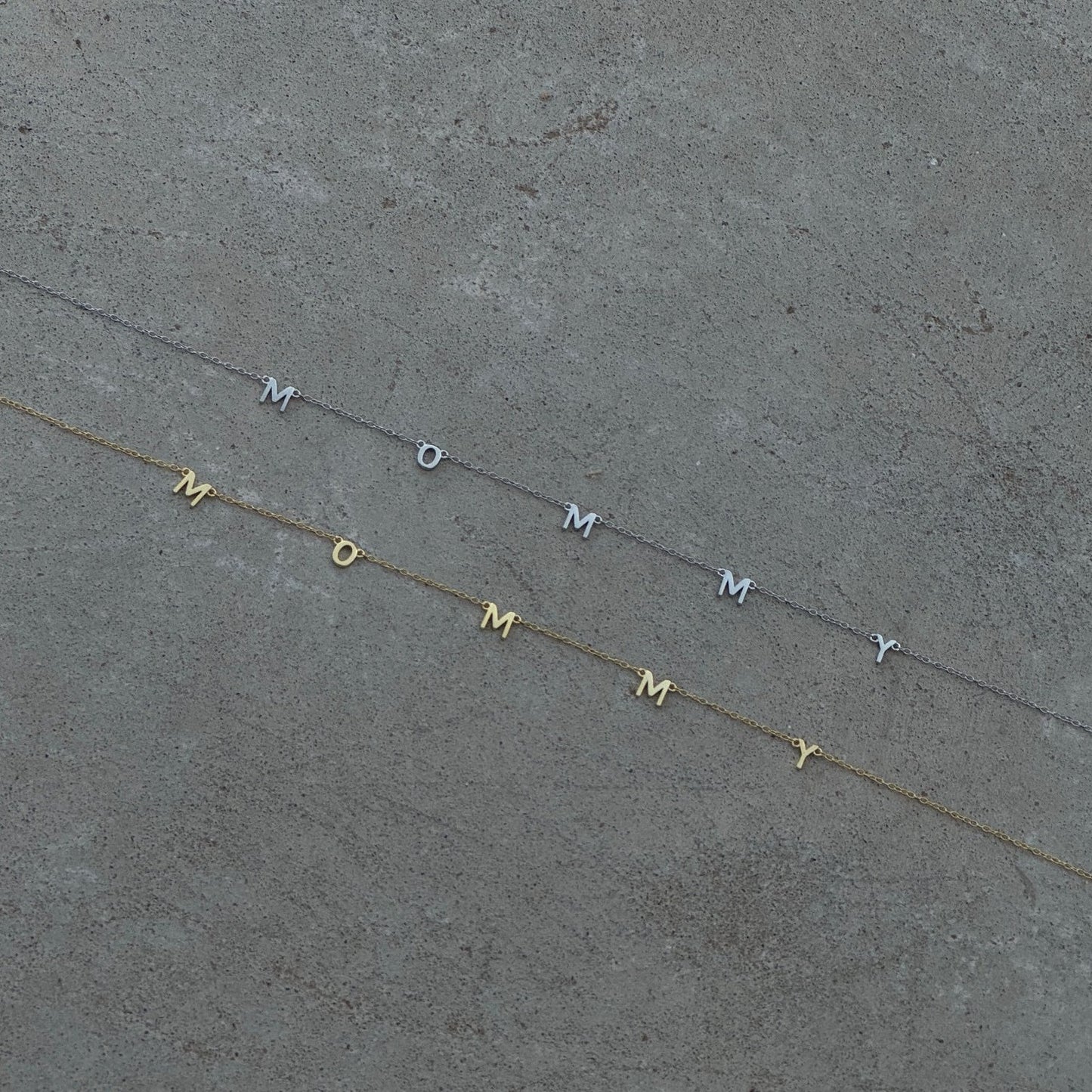 MOMMY NECKLACE