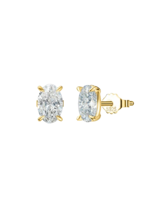 CHIC STUDS