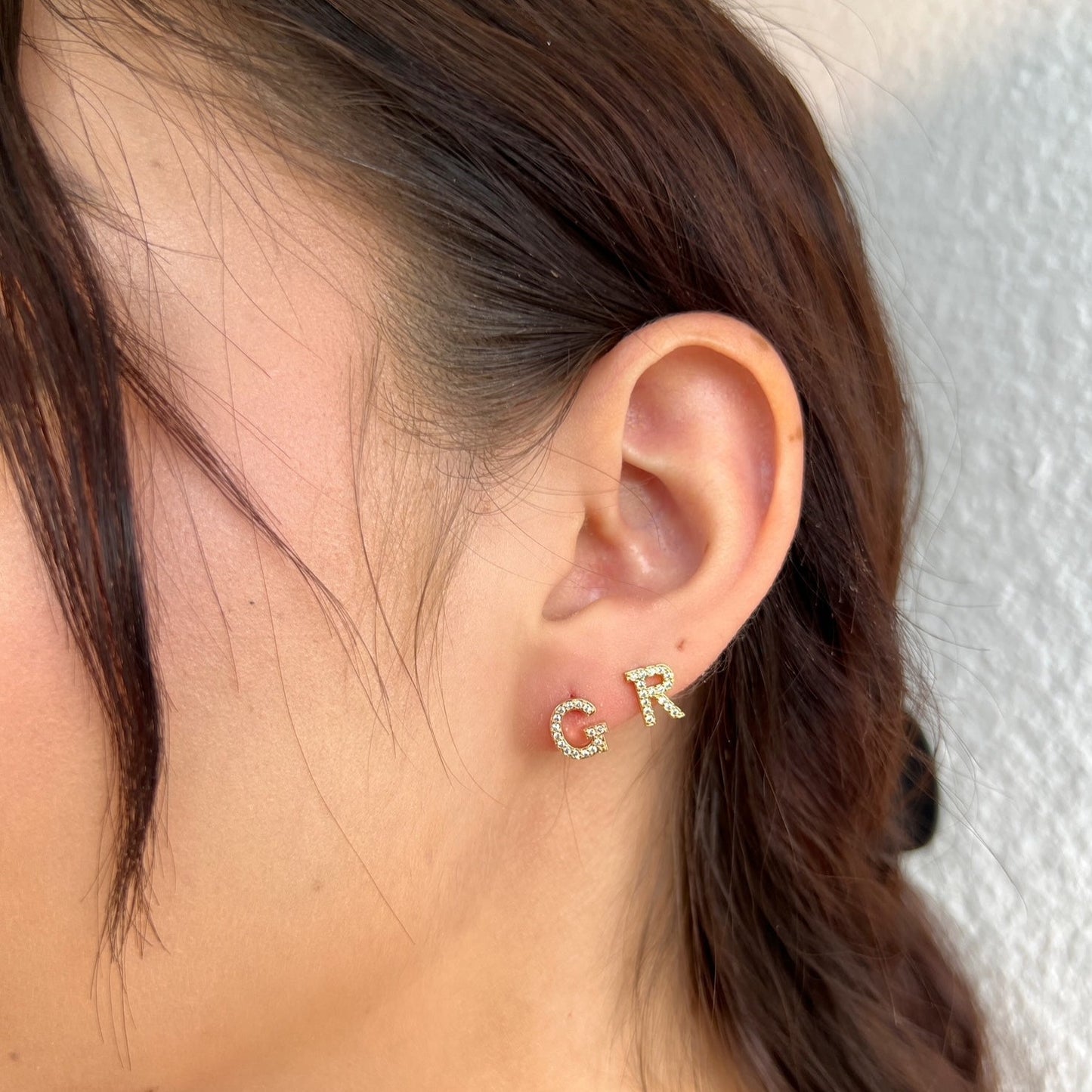 ROBIN INITIAL EARRINGS