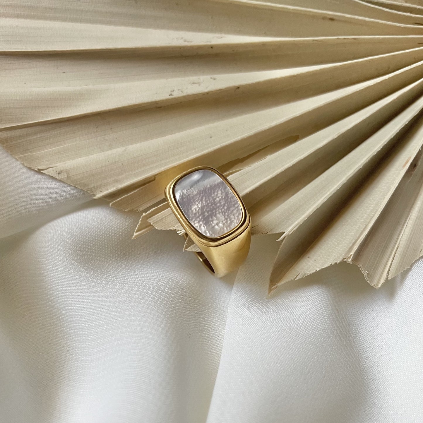MARCELA CHUNKY RING
