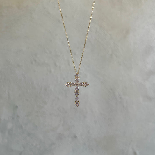 AMARIS CROSS NECKLACE